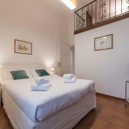 Vatican Luxury Terrace Apartment